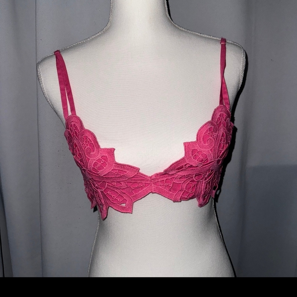 NWOT/Free People intimately pink size medium Bali Soleil bralette originally $48